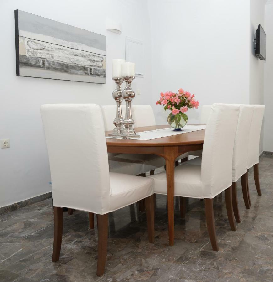 Kontis Apts Apartment Пелекас Екстериор снимка