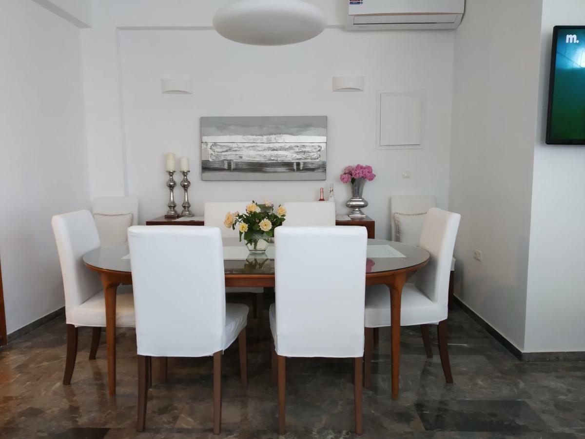 Kontis Apts Apartment Пелекас Екстериор снимка