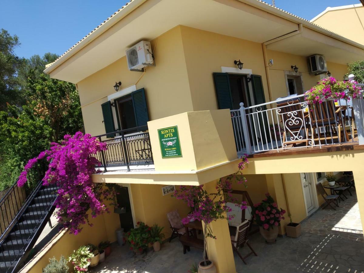 Kontis Apts Apartment Пелекас Екстериор снимка
